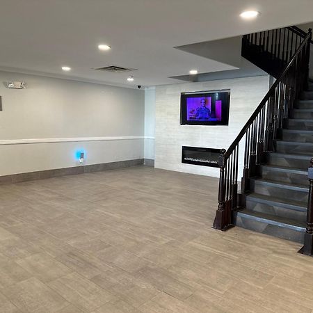 Hawthorn Extended Stay By Wyndham ฮอบส์ ภายนอก รูปภาพ