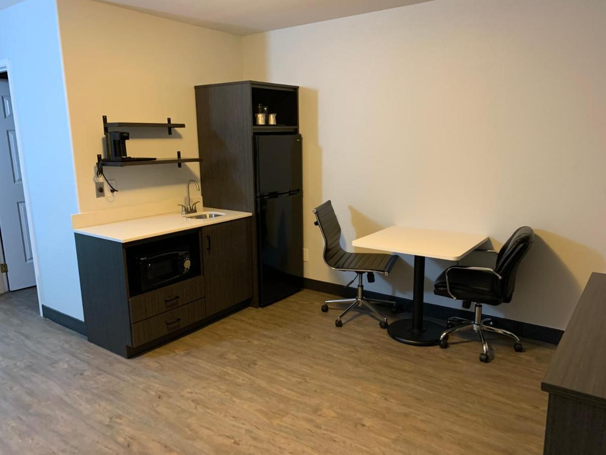 Hawthorn Extended Stay By Wyndham ฮอบส์ ภายนอก รูปภาพ