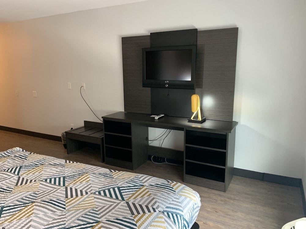 Hawthorn Extended Stay By Wyndham ฮอบส์ ภายนอก รูปภาพ