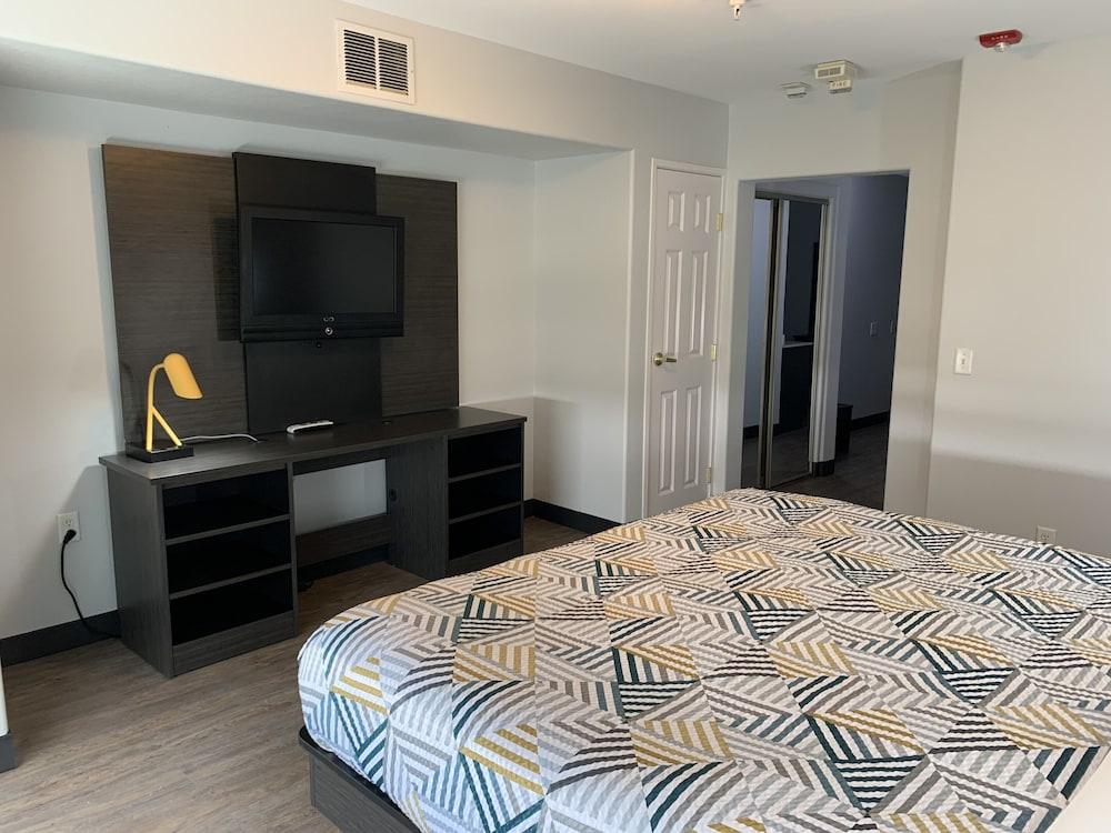 Hawthorn Extended Stay By Wyndham ฮอบส์ ภายนอก รูปภาพ