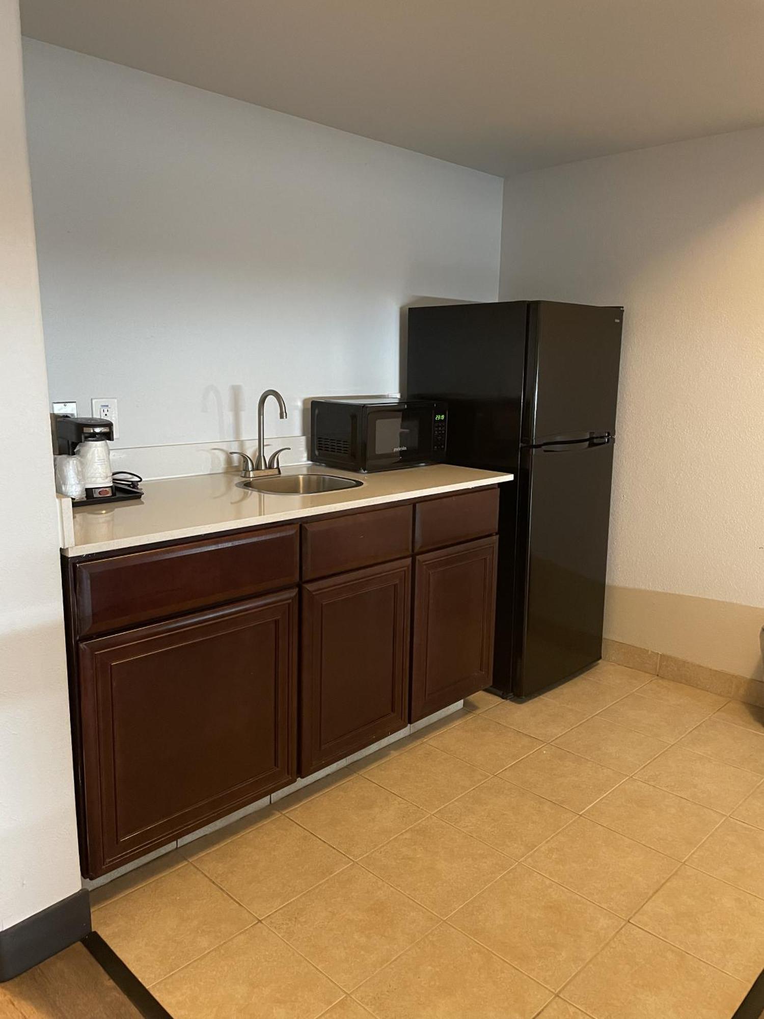 Hawthorn Extended Stay By Wyndham ฮอบส์ ห้อง รูปภาพ